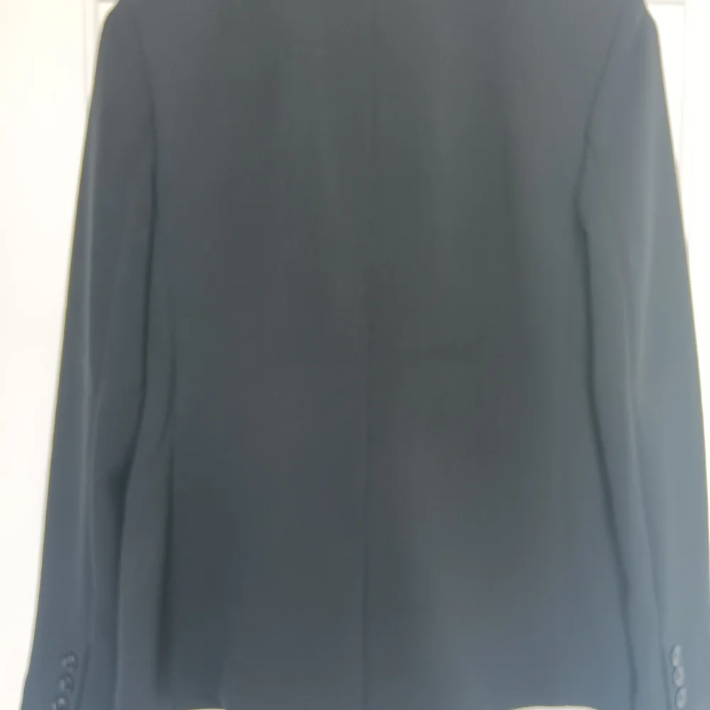 CLEARANCE SALE!!  Banana Republic Women's Elegant Black Blazer - Picture 8 of 12